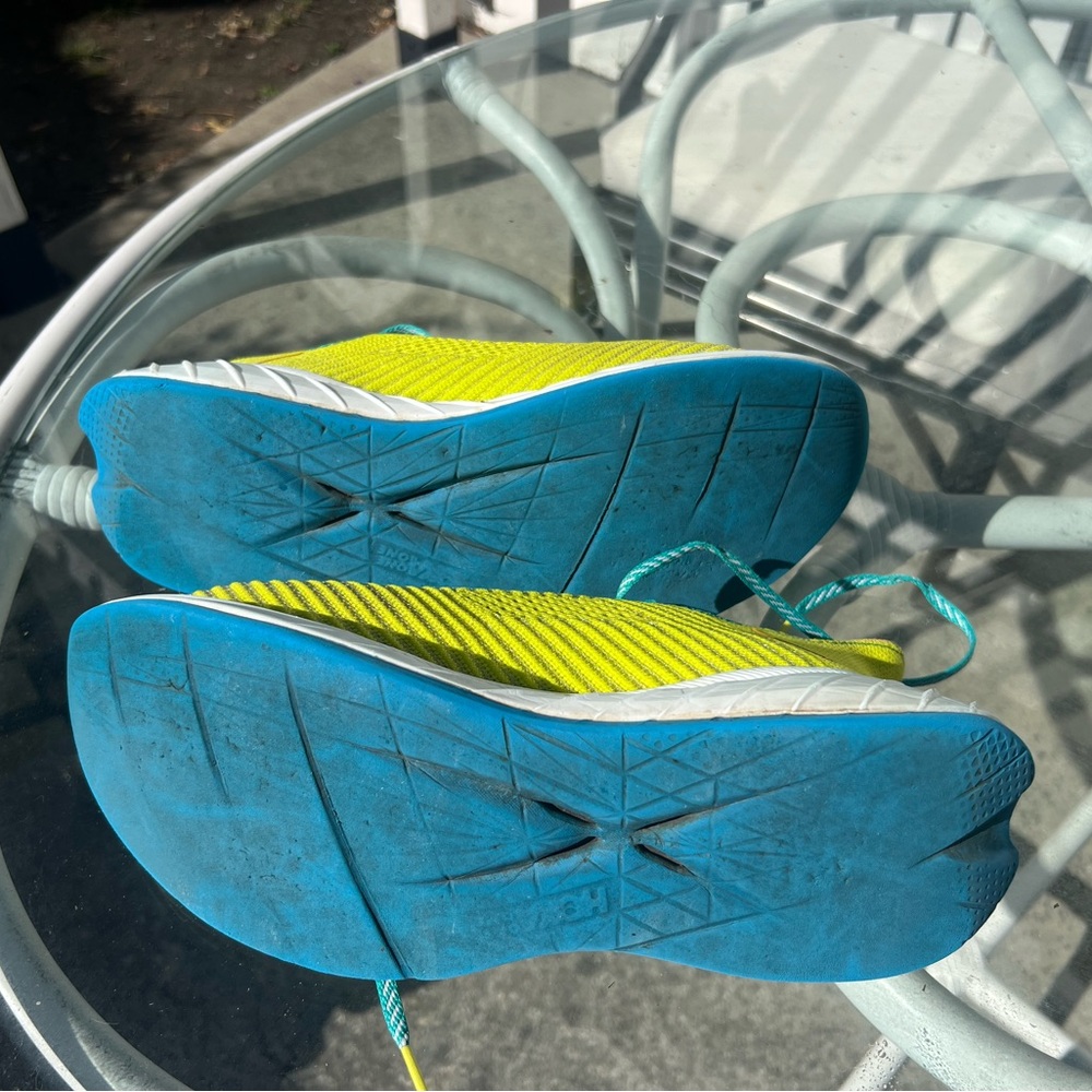 Hoka Women’s Carbon x  Shoes - Magenta and Teal - Two pairs - Picture 13 of 15